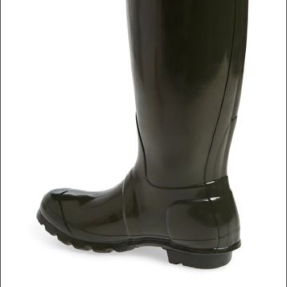 Hunter tall gloss rain boots in dark olive green - Picture 2 of 5